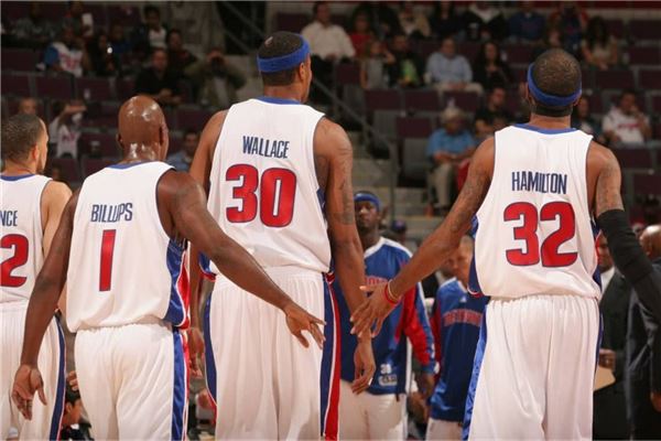 【赛后战报】经典LGD式高开低走，BLG有惊无险横扫对手