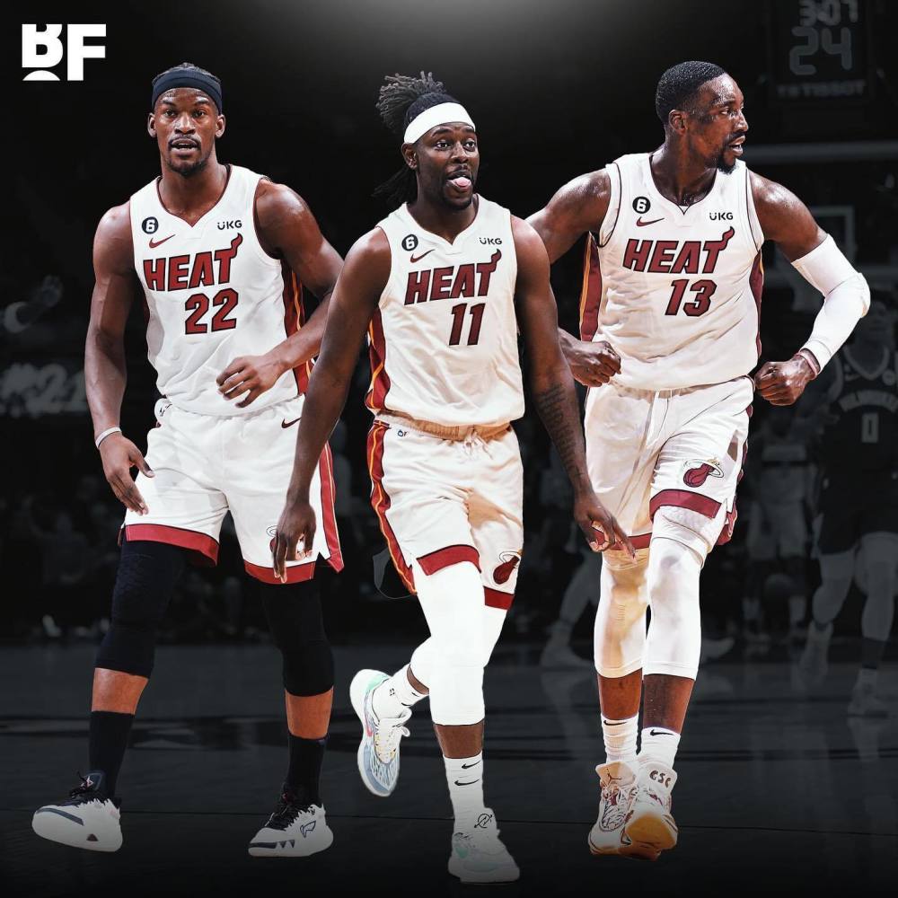 历史纵深的 历史纵深的